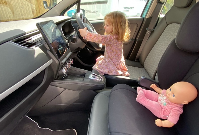 Hetty (my youngest child) loves EVs, especially the Renault Zoe