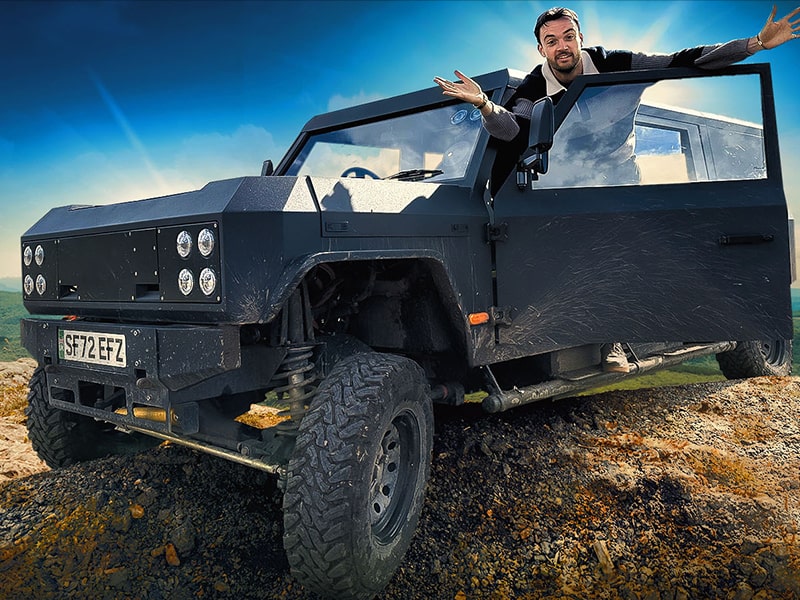 Munro Mk1 – This Electric 4x4 Is A Land Rover Defender On Steroids!!
