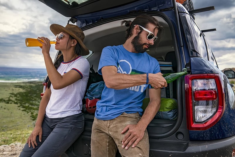 Slide-out tailgate tray and integrated bottle opener on the Ford Bronco