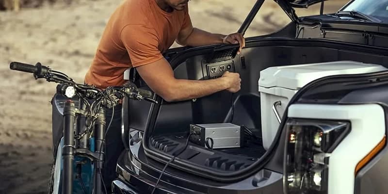 Electric power outlets in the Ford F150 Lightning's frunk