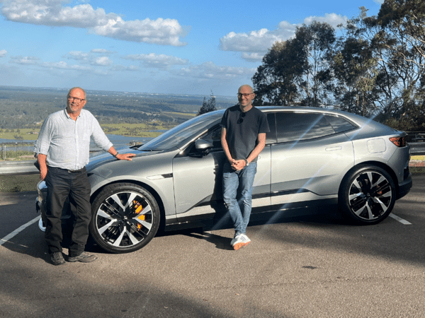 An EV with 'No Rear Window' & an EV reviewer with 'No Experience'; what could possibly go wrong?