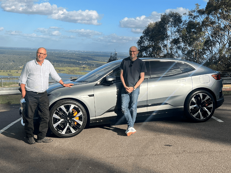 An EV with 'No Rear Window' & an EV reviewer with 'No Experience'; what could possibly go wrong?