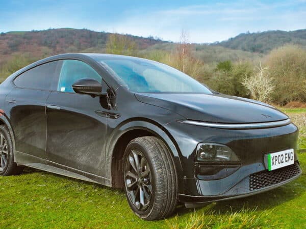 Is THIS a Serious Tesla Model Y Alternative? Robert Gets to Grips With XPeng's G6!