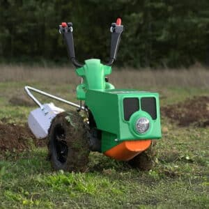 Solar-powered micro electric tractors bring light to farmers in Malawi