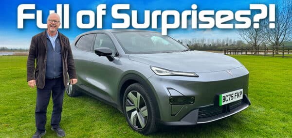 The car Toyota should have made? Check out Changan's 'surprising' S05 (& its swivel screen)!